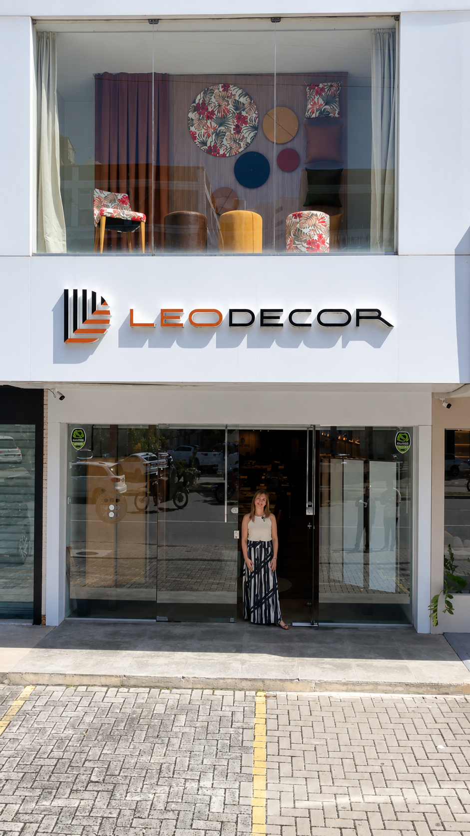 Ambiente com curadoria Leo Decor